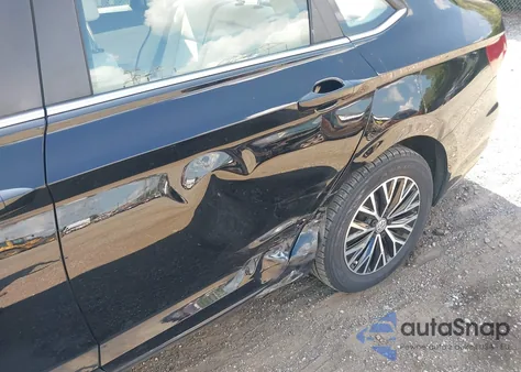 2019 Volkswagen Jetta 1.4T R-Line/1.4T S/1.4T Se из США, поврежденный, VIN 3VWC57BU0KM256014